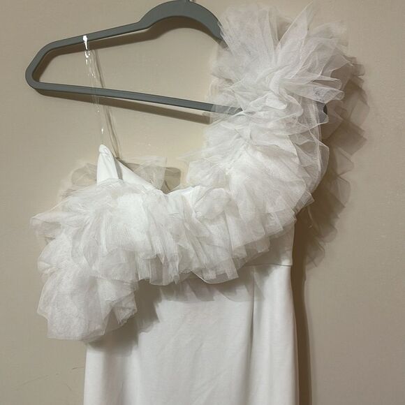 NWT Entro Bridal White Off Shoulder Dress - Picture 2 of 8
